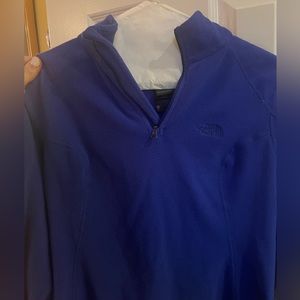 Blue north face fleece — great condition!